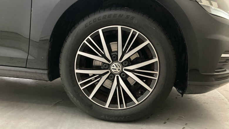 Volkswagen Golf 1.0 TSI 110 SE [Nav] 5dr DSG Petrol Hatchback